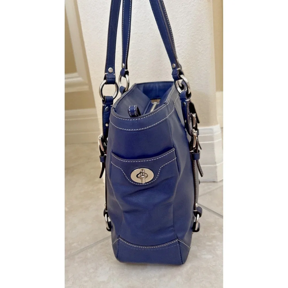 COACH LEGACY Gallery Lunch Tote East West Blue Leather Bag Purse K0993-Z14699